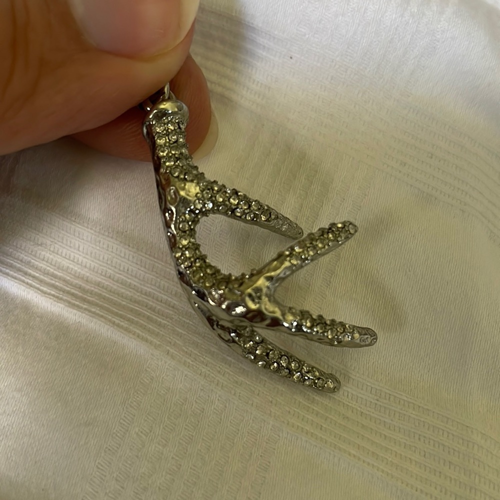 Costume jewelry charm for necklace